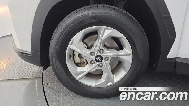 Hyundai Tucson Tucson (NX4) Бензин 1.6 турбо 2WD — Фото автомобиля 5