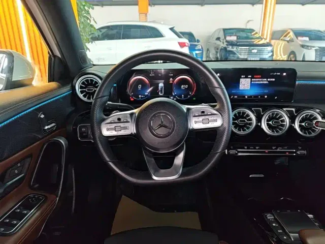 Mercedes-Benz A-Class — Фото автомобиля 10