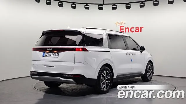 Kia Canival Carnival 4 поколение Дизель 9 мест Prestige — Фото автомобиля 2