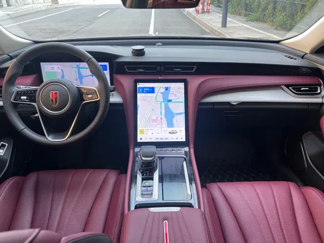 Hongqi H5 — Фото автомобиля 10
