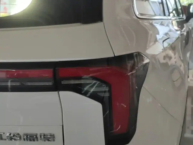 Ford Lingyu — Фото автомобиля 6