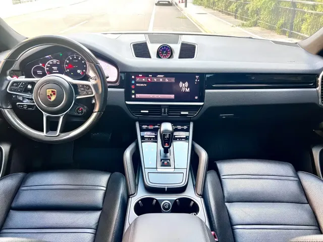 Porsche Cayenne — Фото автомобиля 13