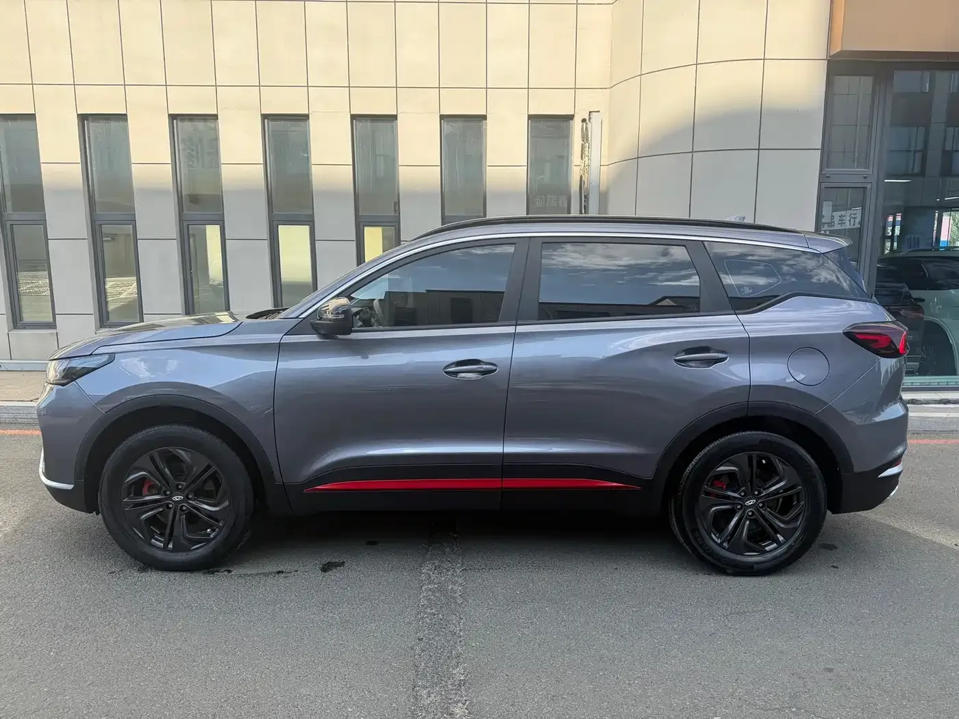 Chery Tiggo 7 2022 Super Power Edition 1.5T CVT Super Warrior — Фото автомобиля 17
