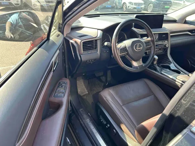 Lexus RX — Фото автомобиля 3