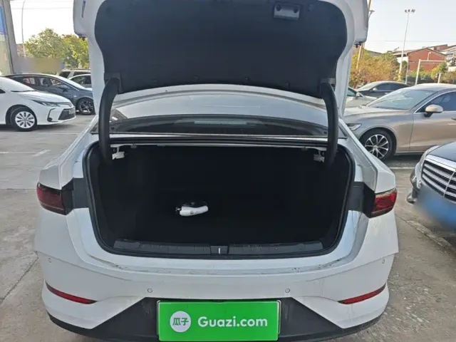 BYD Qin PLUS — Фото автомобиля 18
