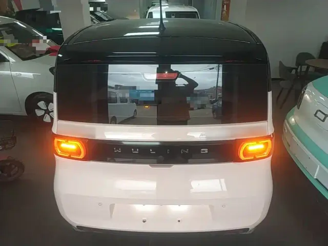 Wuling Hongguang Mini EV — Фото автомобиля 5