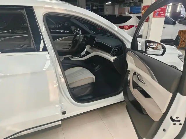 BYD Song Pro — Фото автомобиля 16