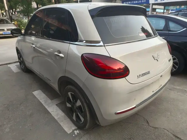 Wuling Bingo — Фото автомобиля 10