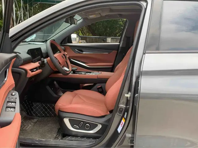 Changan CS75 Plus — Фото автомобиля 2