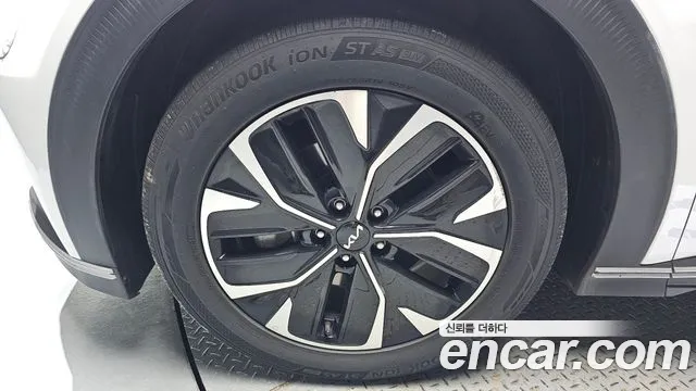 Kia EV6 — Фото автомобиля 5