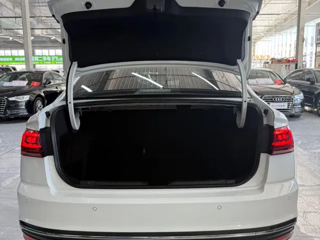 Volkswagen Bora 2023 1.5L Auto Free Ride Limited Edition — Фото автомобиля 21