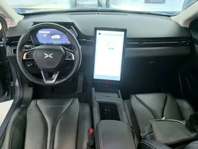 Xpeng G3 — Фото автомобиля 9