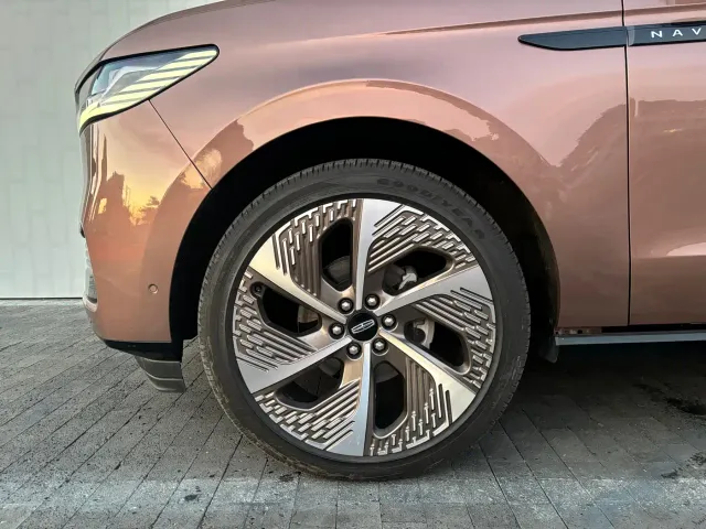 Lincoln Navigator — Фото автомобиля 22