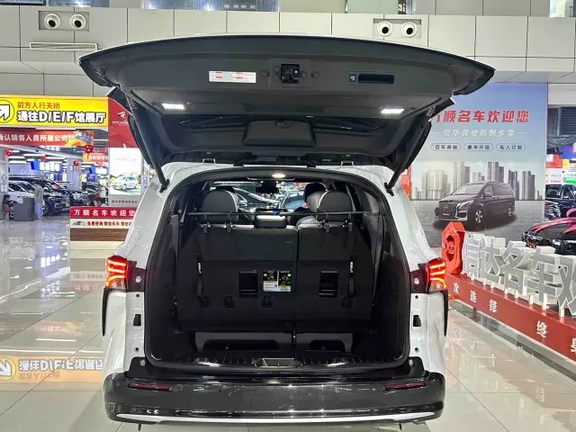 Toyota Sienna — Фото автомобиля 22