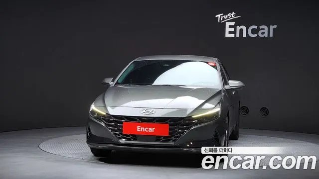 Hyundai AVANTE Avante (CN7) — Фото автомобиля 3