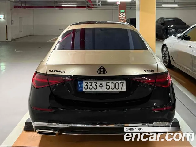 Mercedes-Benz S-Class — Фото автомобиля 5