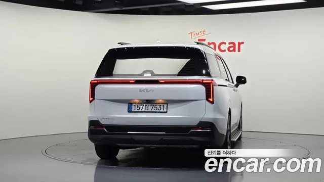 Kia Carnival 4th Gen — Фото автомобиля 4