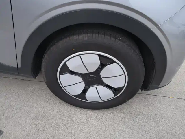 Geely Starry Wish — Фото автомобиля 6