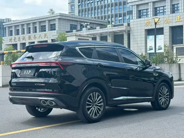 Jetour X70 Plus — Фото автомобиля 4