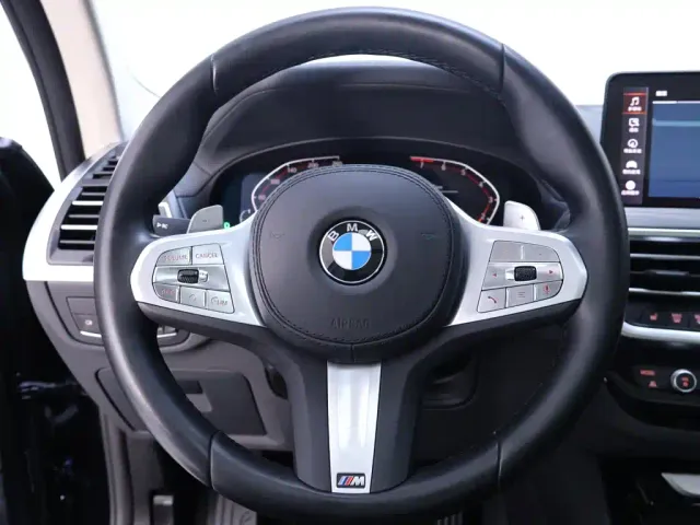 BMW X3 — Фото автомобиля 16