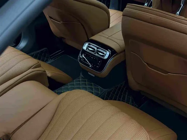 Mercedes-Benz S-Class — Фото автомобиля 11