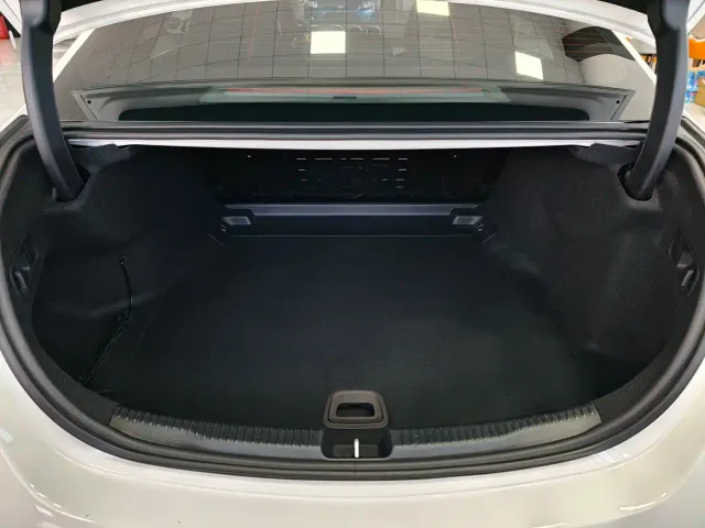 Mercedes-Benz C-Class — Фото автомобиля 9