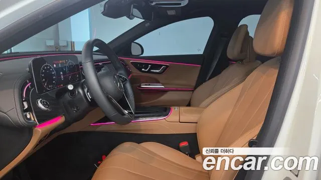 Mercedes-Benz E-Class — Фото автомобиля 7