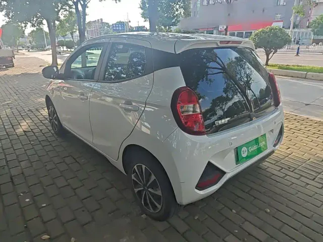 JMEV Xiaoqilin — Фото автомобиля 4