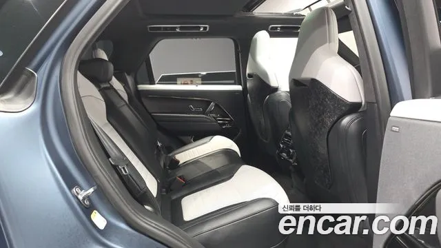 Land Rover Range Rover Sport — Фото автомобиля 12