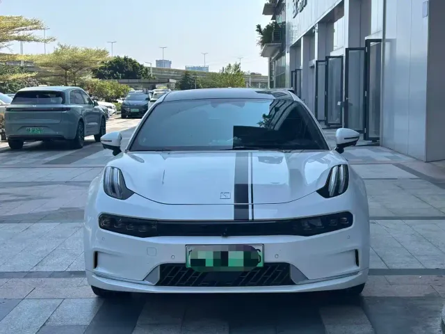 Zeekr 001 — Фото автомобиля 2