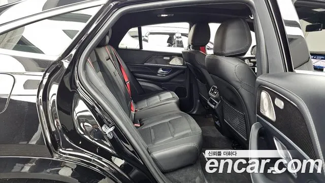 Mercedes-Benz GLE-Class — Фото автомобиля 12
