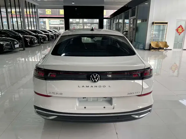 Volkswagen Lamando — Фото автомобиля 5