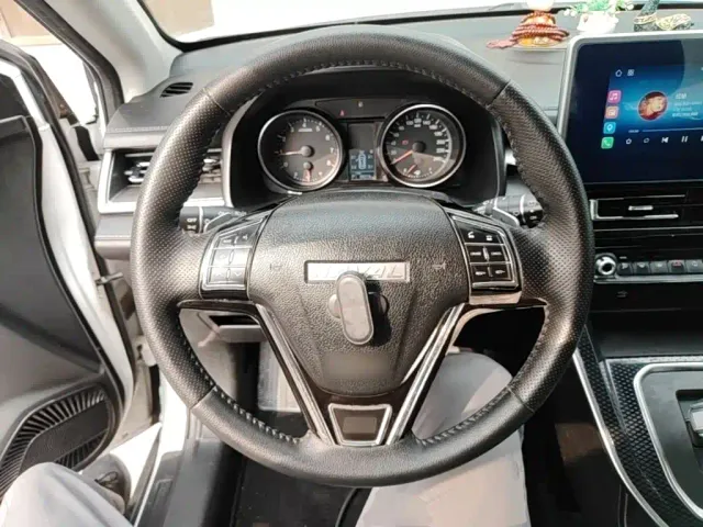 Haval M6 — Фото автомобиля 10