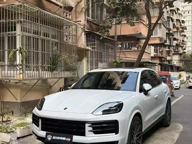 Фотография автомобиля — Porsche Cayenne