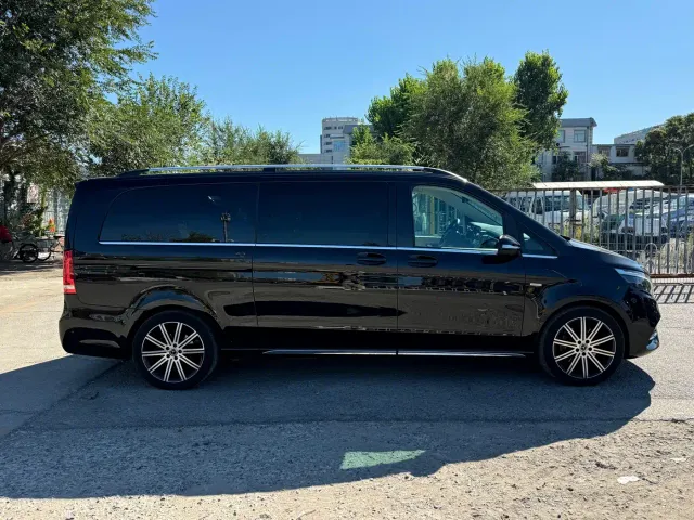 Mercedes-Benz V-Class — Фото автомобиля 8