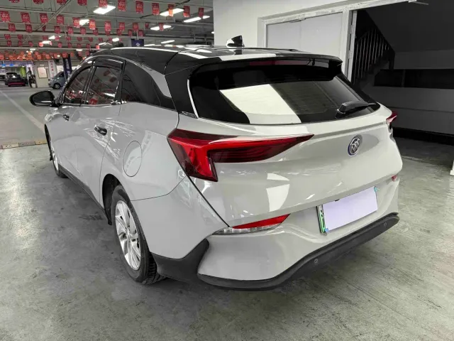Buick Velite 6 — Фото автомобиля 10