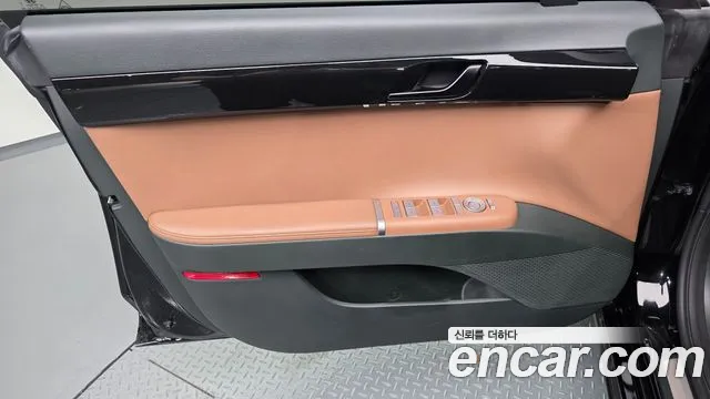 Hyundai Grandeur GN7 — Фото автомобиля 13