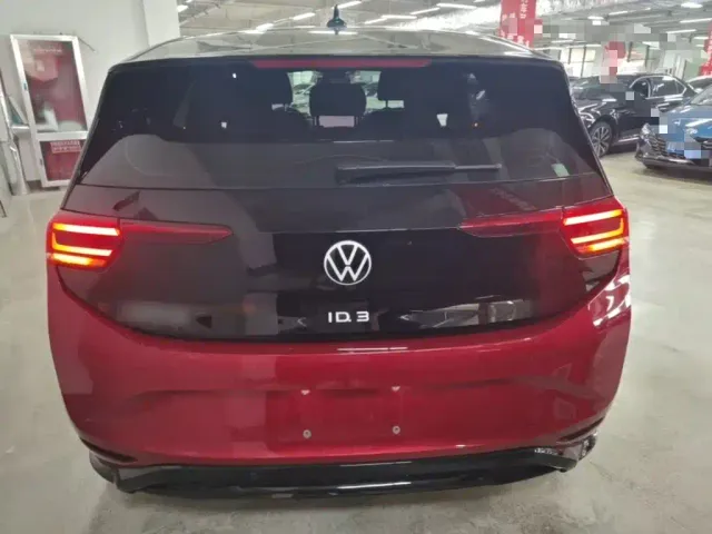 Volkswagen ID.3 — Фото автомобиля 5
