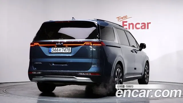 Kia Canival Carnival 4 поколение Бензин 9 мест Signature — Фото автомобиля 2