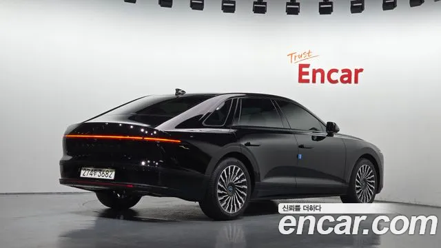 Hyundai Grandeur GN7 — Фото автомобиля 2