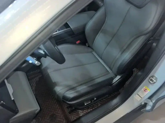 BYD Qin L — Фото автомобиля 14