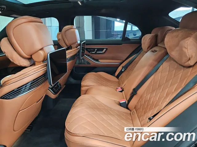 Mercedes-Benz S-Class — Фото автомобиля 13