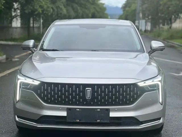 Bestune B70 — Фото автомобиля 2
