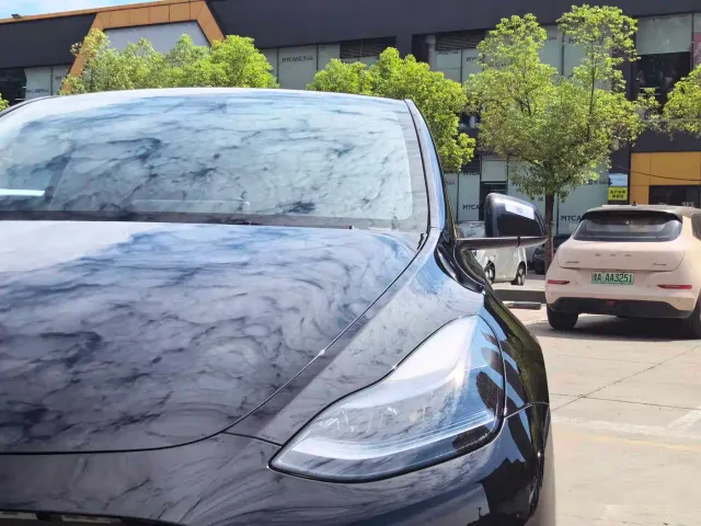 Tesla Model Y — Фото автомобиля 4