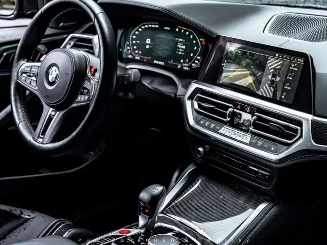 BMW M4 — Фото автомобиля 3