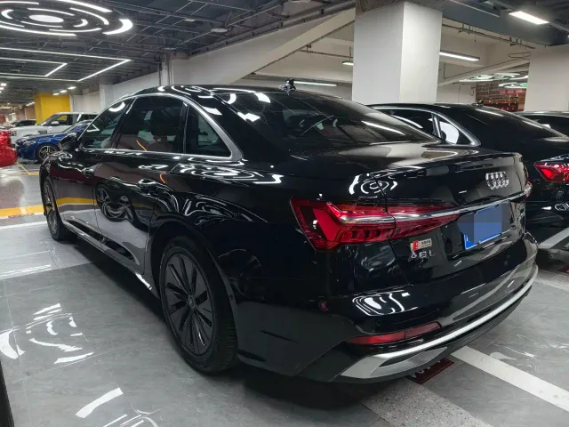 Audi A6L — Фото автомобиля 14