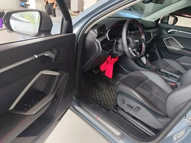 Audi Q3 — Фото автомобиля 15