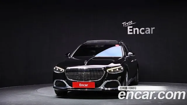 Mercedes-Benz S-Class — Фото автомобиля 3