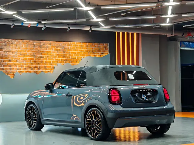 MINI Hatch — Фото автомобиля 14