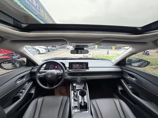 Honda Accord — Фото автомобиля 4